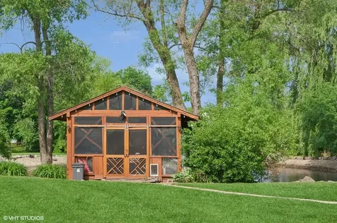 14080 West Old School Road Mettawa IL 60048