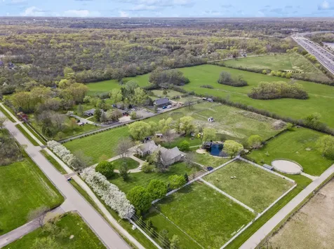 14080 West Old School Road Mettawa IL 60048