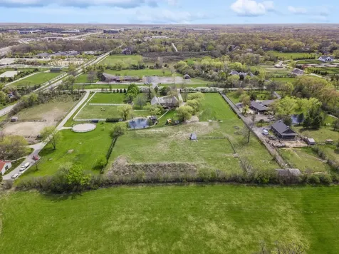 14080 West Old School Road Mettawa IL 60048