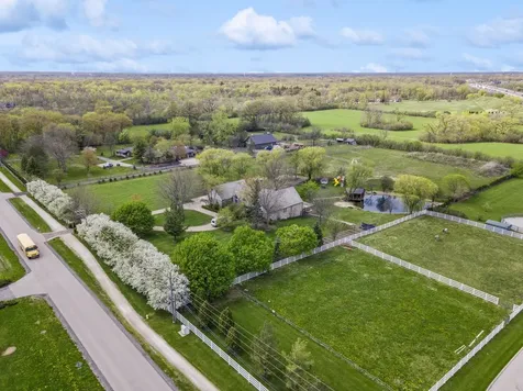 14080 West Old School Road Mettawa IL 60048
