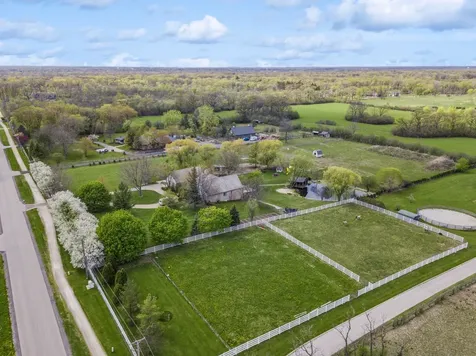 14080 West Old School Road Mettawa IL 60048