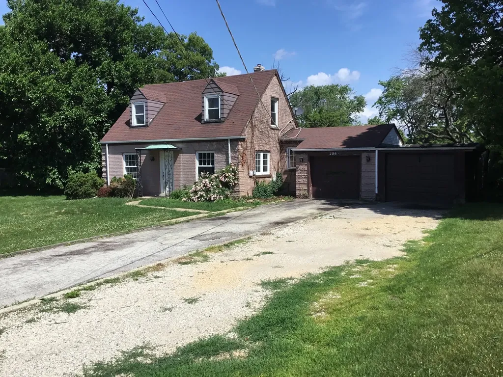 206 East Camp Mcdonald Road Prospect Heights IL 60070