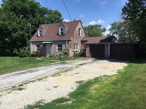 206 East Camp Mcdonald Road Prospect Heights IL 60070