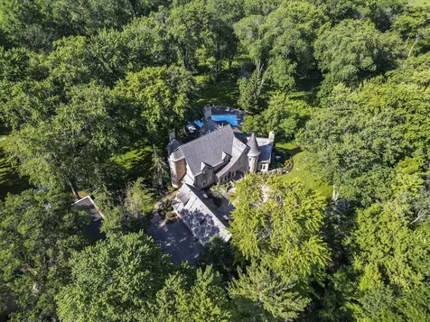 285 West Westminster Avenue Lake Forest IL 60045