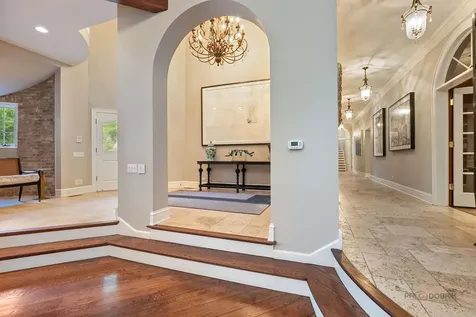 285 West Westminster Avenue Lake Forest IL 60045