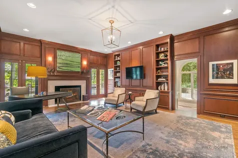 285 West Westminster Avenue Lake Forest IL 60045
