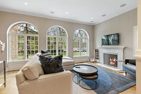 285 West Westminster Avenue Lake Forest IL 60045