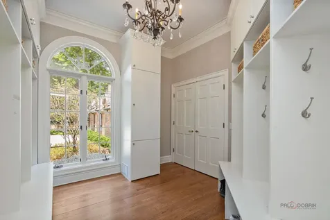 285 West Westminster Avenue Lake Forest IL 60045