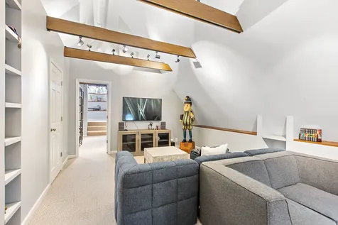 285 West Westminster Avenue Lake Forest IL 60045