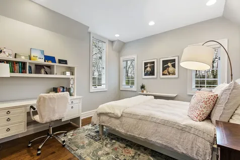 285 West Westminster Avenue Lake Forest IL 60045