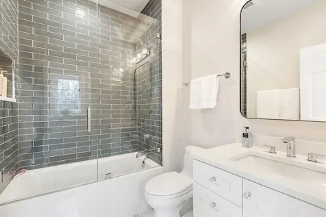 285 West Westminster Avenue Lake Forest IL 60045
