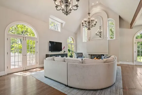 285 West Westminster Avenue Lake Forest IL 60045