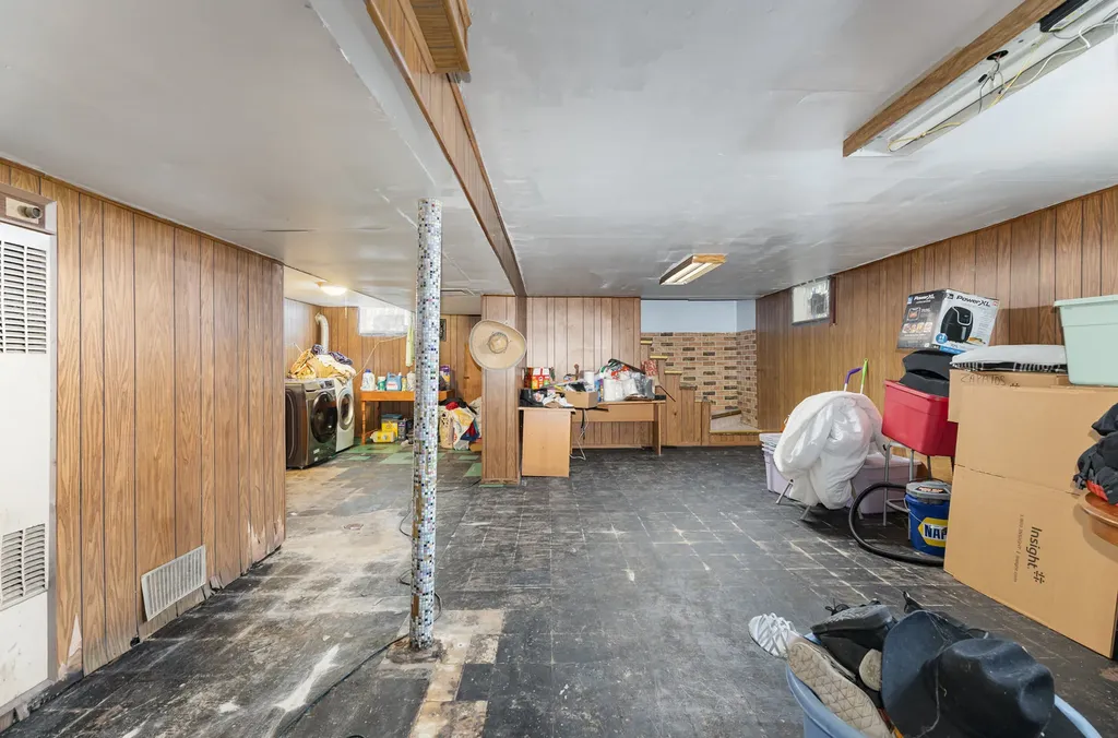 8100 South Kildare Avenue Chicago IL 60652