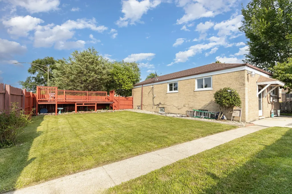 8100 South Kildare Avenue Chicago IL 60652