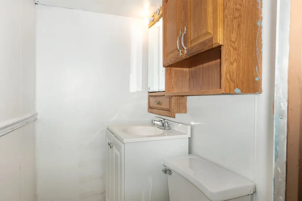 8100 South Kildare Avenue Chicago IL 60652