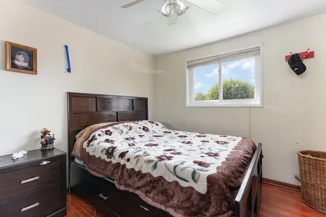 8100 South Kildare Avenue Chicago IL 60652