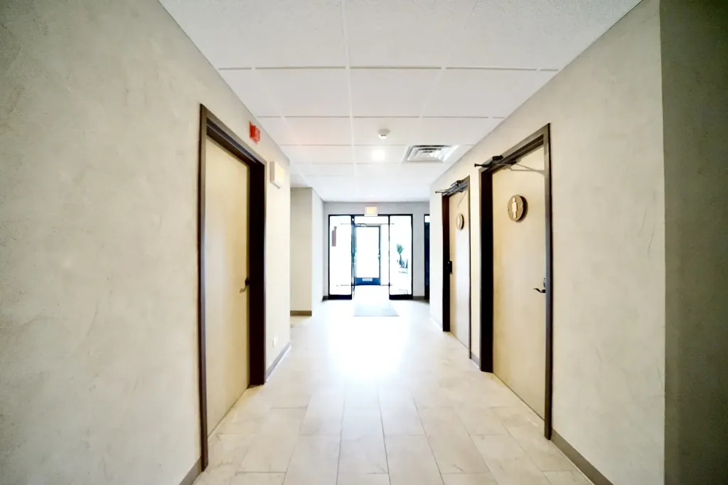 490 West Lake Street Roselle IL 60172
