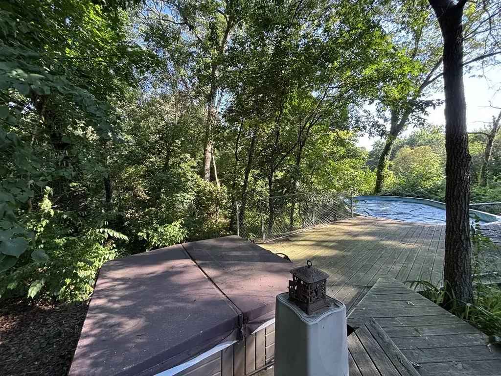 29W101 Morris Court Warrenville IL 60555