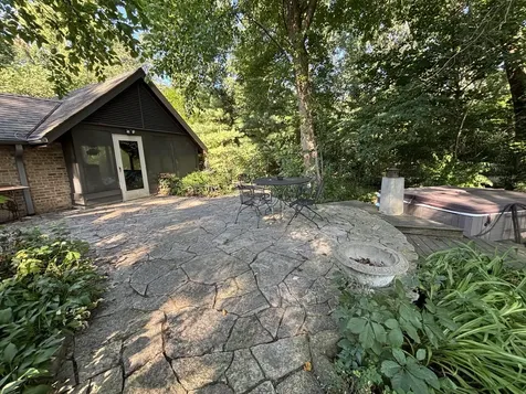 29W101 Morris Court Warrenville IL 60555