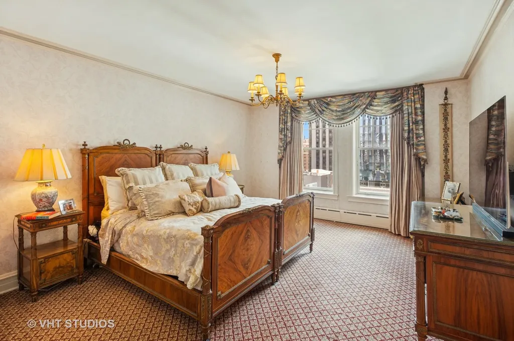 20 East Cedar Street Chicago IL 60610