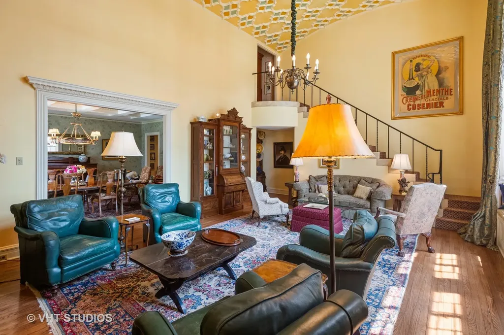 20 East Cedar Street Chicago IL 60610