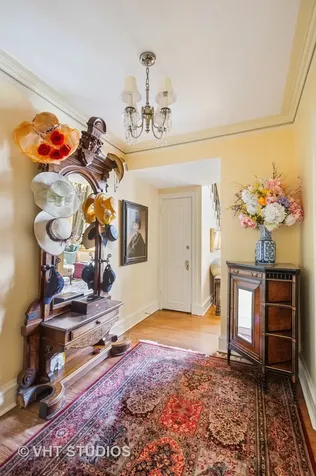 20 East Cedar Street Chicago IL 60610