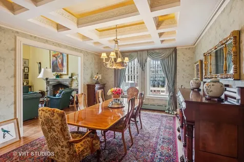 20 East Cedar Street Chicago IL 60610