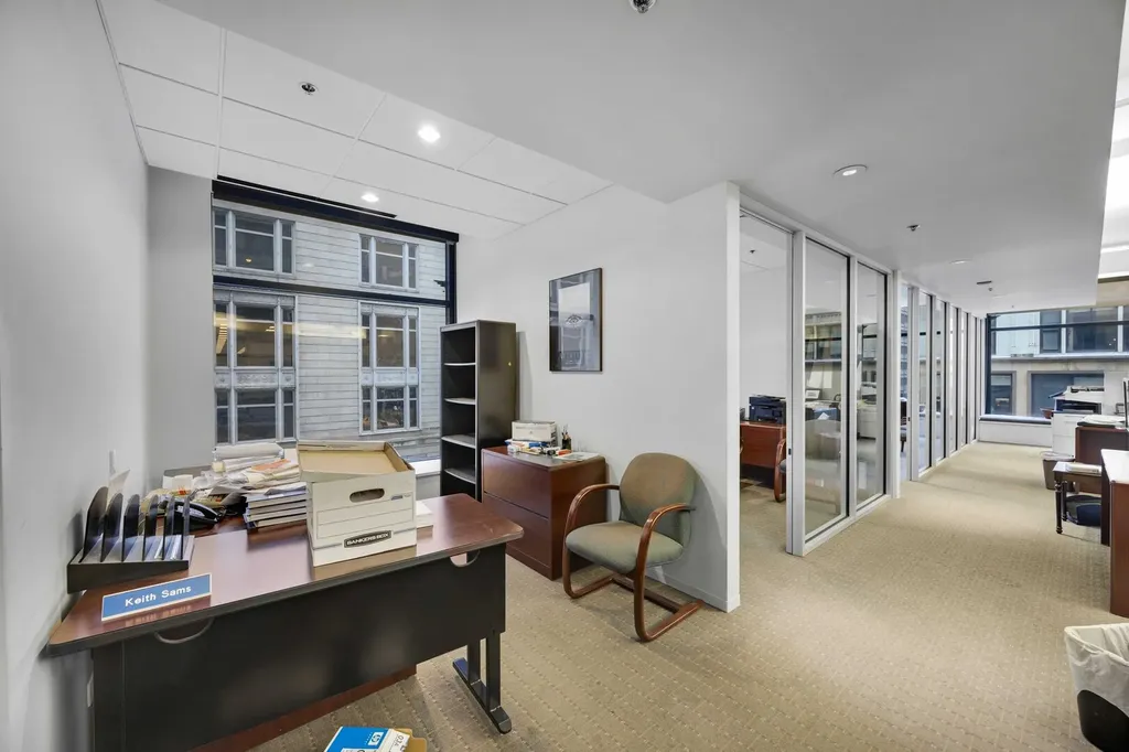 6 East Monroe Street Chicago IL 60603