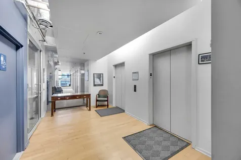 6 East Monroe Street Chicago IL 60603