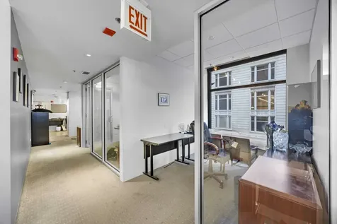 6 East Monroe Street Chicago IL 60603