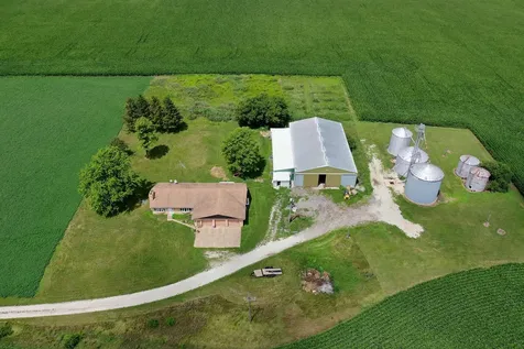 3740 N 1300 East Road Kempton IL 60946