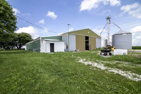3740 N 1300 East Road Kempton IL 60946