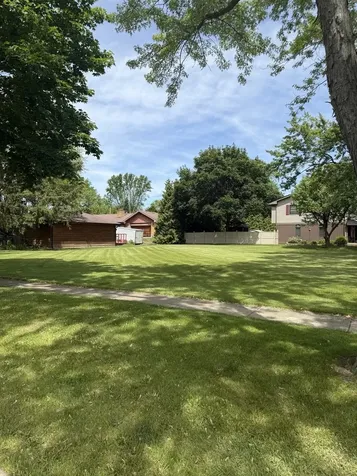 2110 Cherry Avenue Hanover Park IL 60133