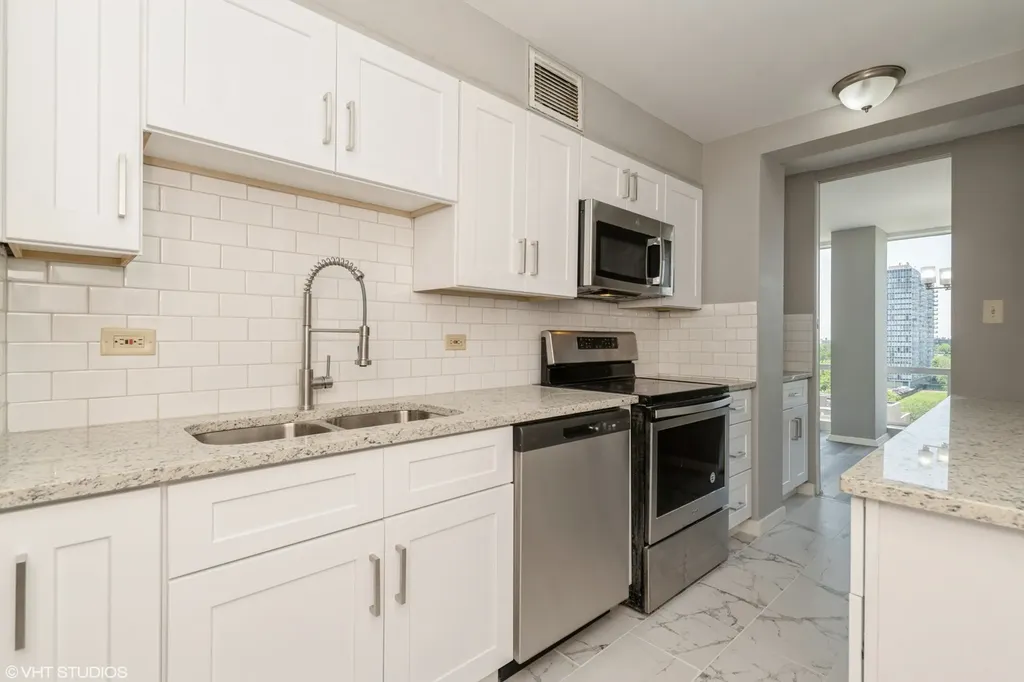 601 East 32nd Street Chicago IL 60616