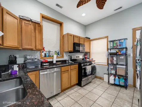1517 West Taylor Street Chicago IL 60607
