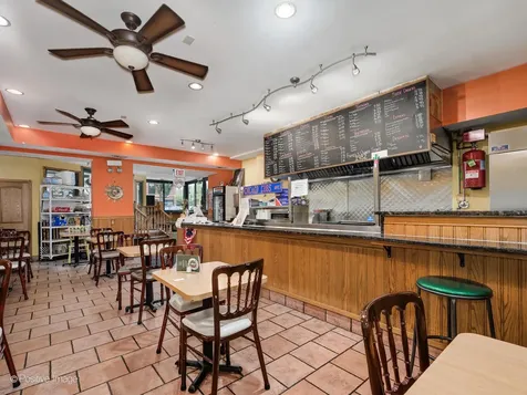 1517 West Taylor Street Chicago IL 60607
