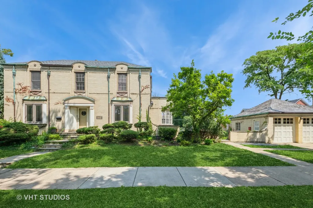 10057 South Bell Avenue Chicago IL 60643
