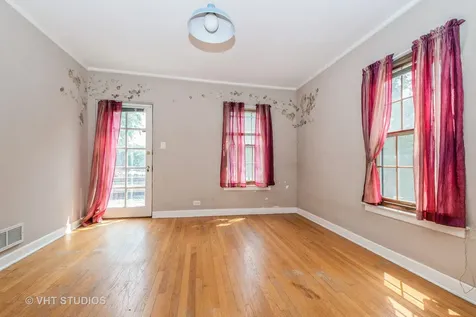 10057 South Bell Avenue Chicago IL 60643
