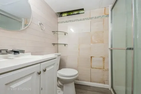 10057 South Bell Avenue Chicago IL 60643