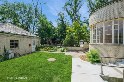 10057 South Bell Avenue Chicago IL 60643