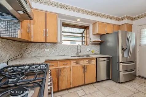 10057 South Bell Avenue Chicago IL 60643