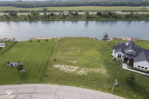 2812 Ninovan Lane Minooka IL 60447
