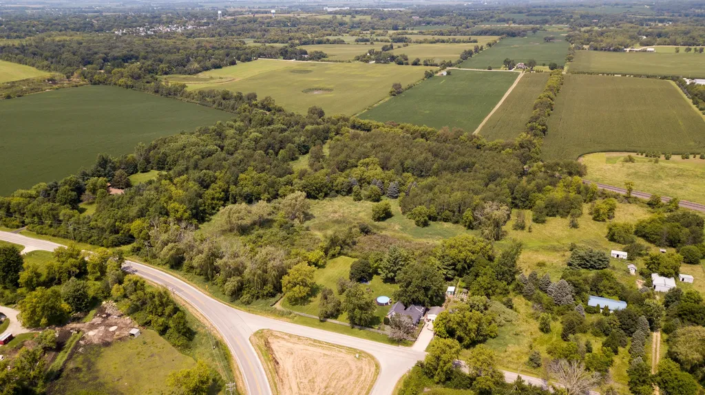 NA Mcguire Road Harvard IL 60033