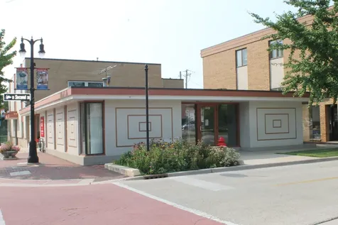 129 East Locust Street Dekalb IL 60115