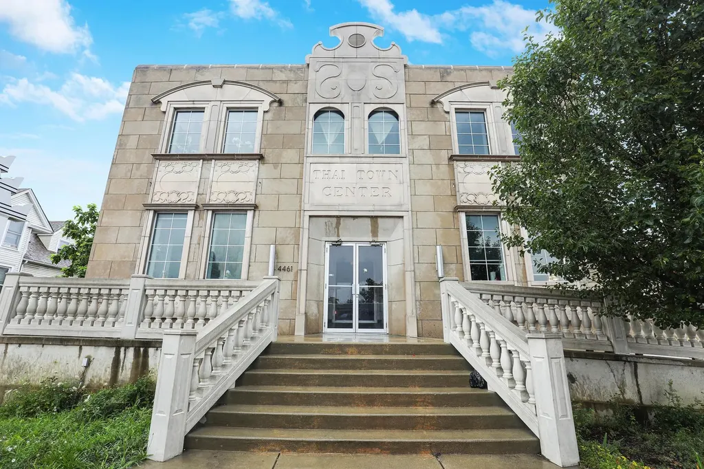 4461 North Pulaski Road Chicago IL 60630