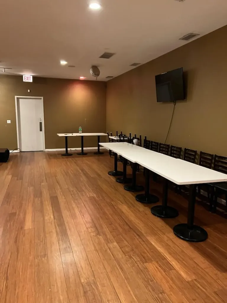 4461 North Pulaski Road Chicago IL 60630