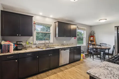 23W285 Armitage Avenue Glen Ellyn IL 60137