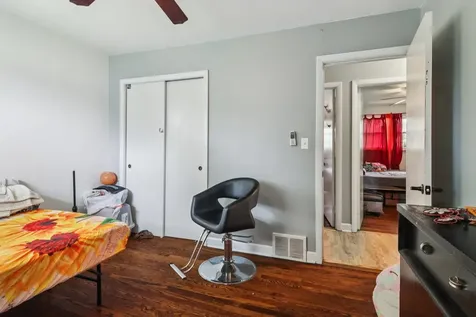 23W285 Armitage Avenue Glen Ellyn IL 60137