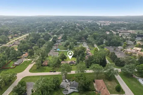 23W285 Armitage Avenue Glen Ellyn IL 60137