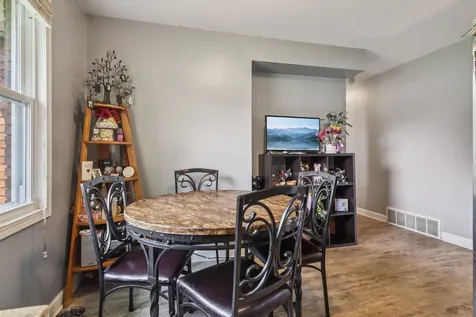23W285 Armitage Avenue Glen Ellyn IL 60137